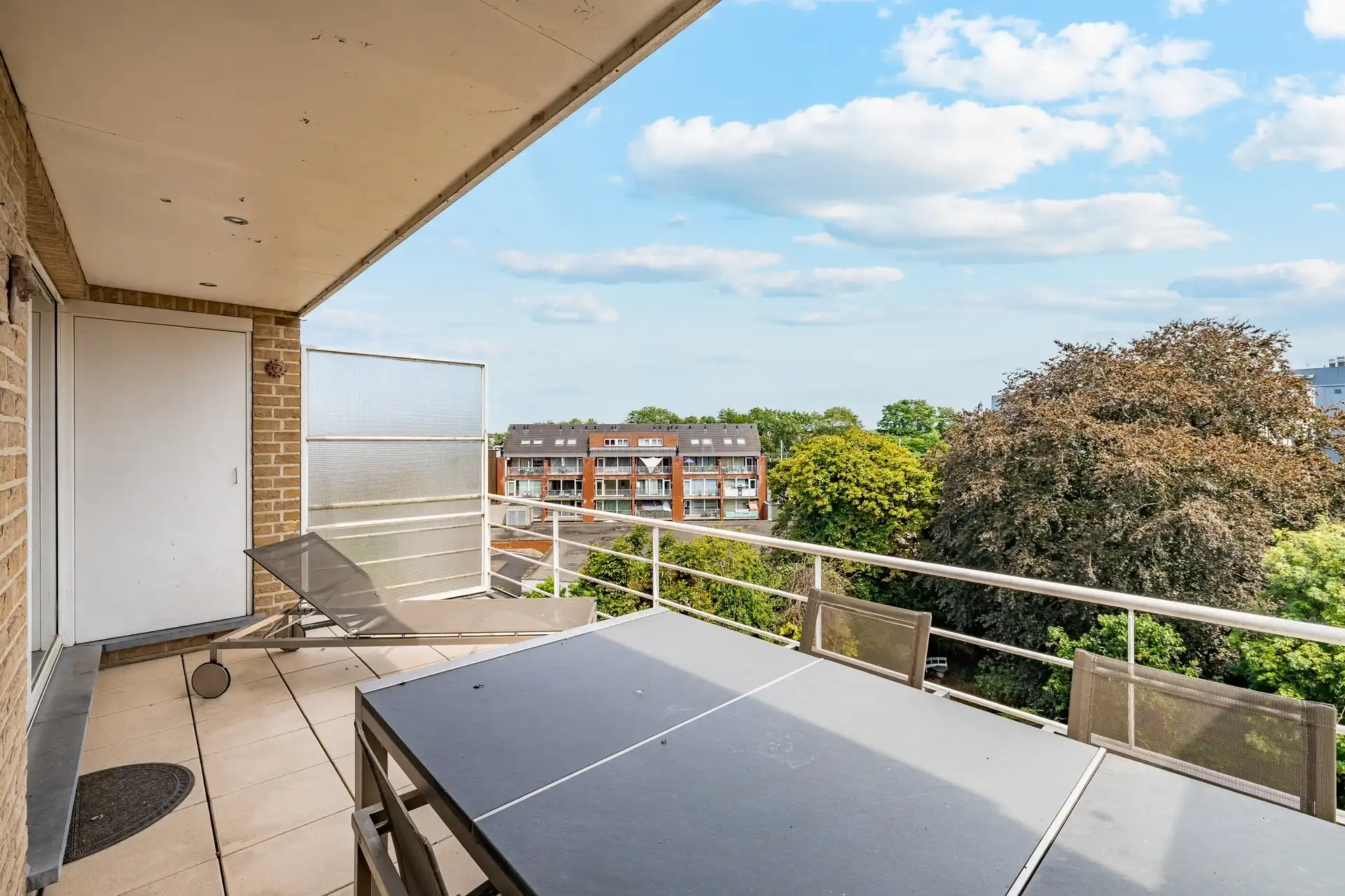 Luxueus duplex appartement van 160 m² met garage, kelder en twee terrassen op toplocatie foto 8