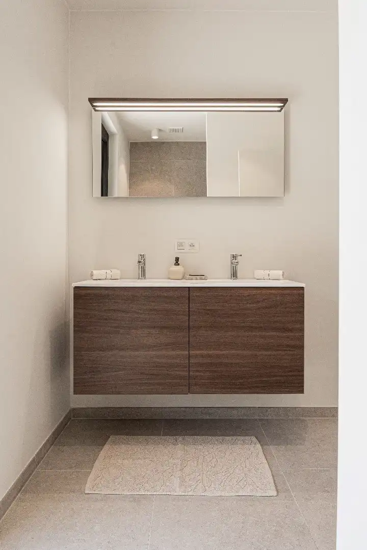 Gelijkvloers/hoek appartement TE KOOP  in 'residentie Daniël & Zozima'. foto 16