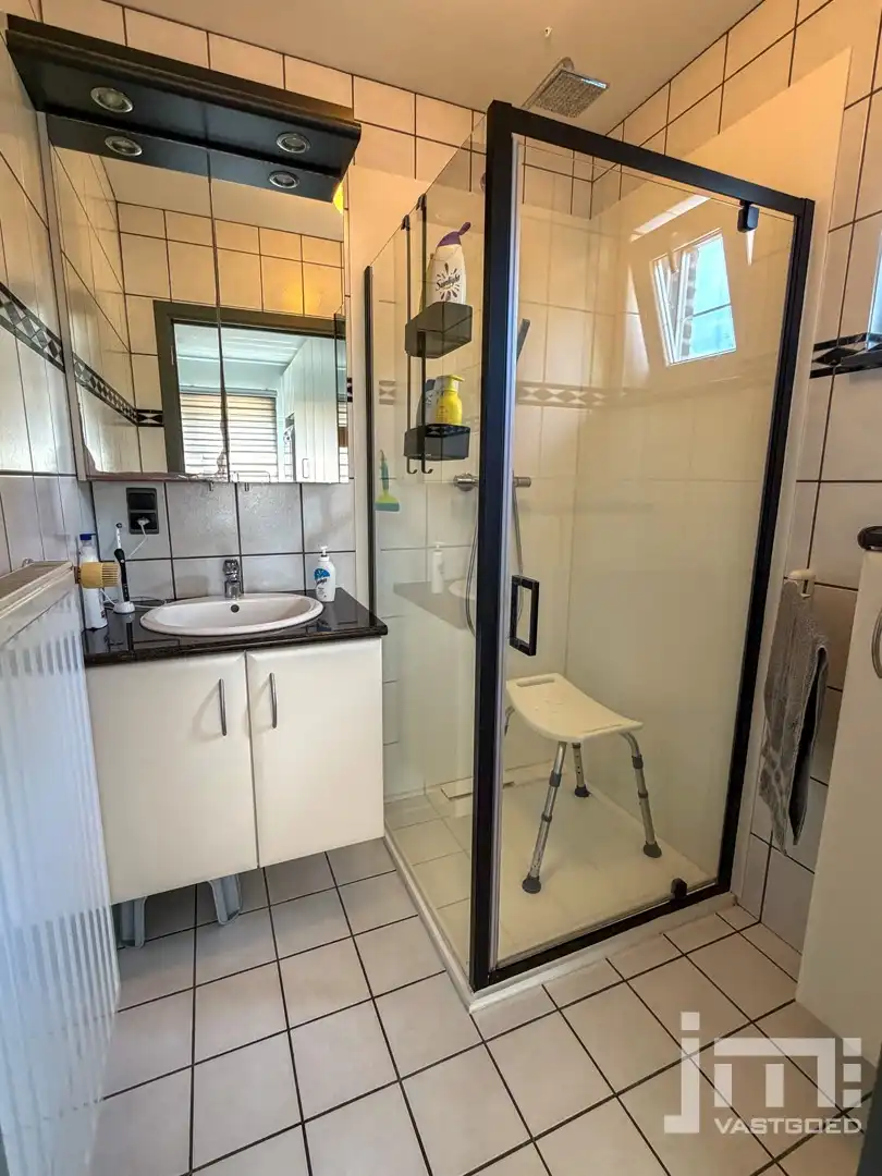 Energiezuinige woning op een ruim perceel foto 9