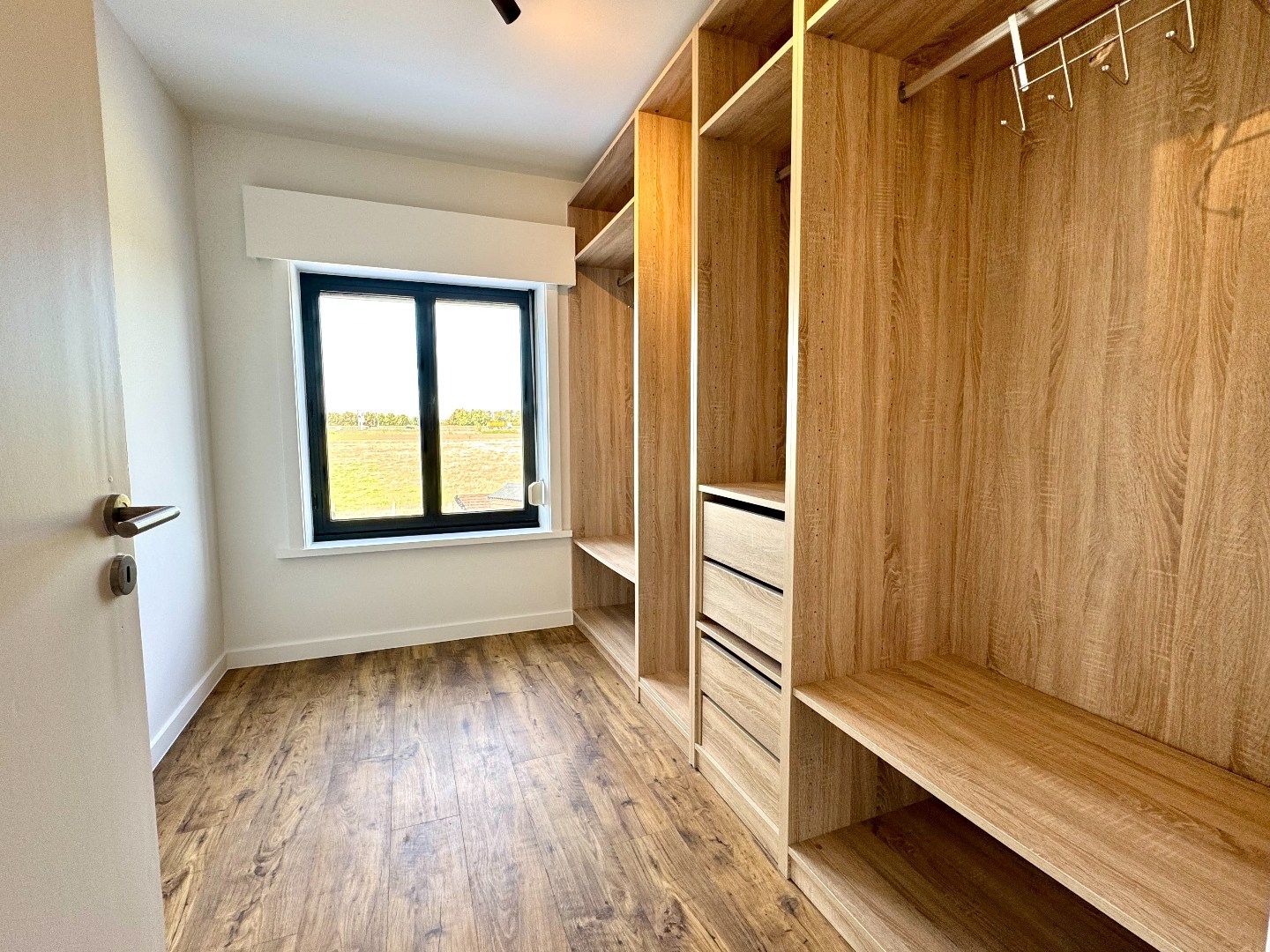 GERENOVEERDE WONING MET 3 SLPKS, TUIN EN GARAGE foto 18