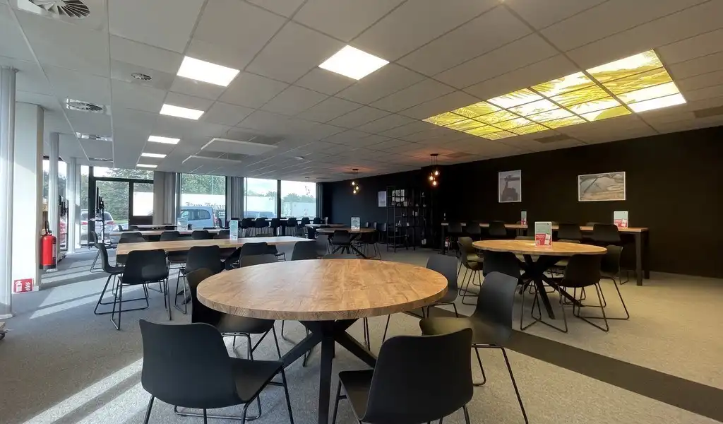 Gelijkvloers kantoor te huur North Trade Building Antwerpen foto 4