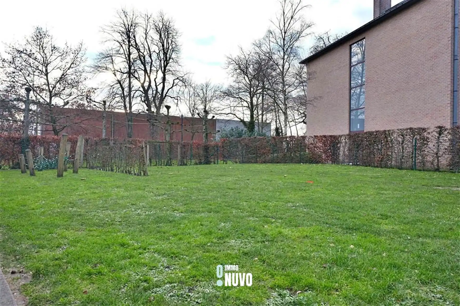 Gemengd gebouw foto 54