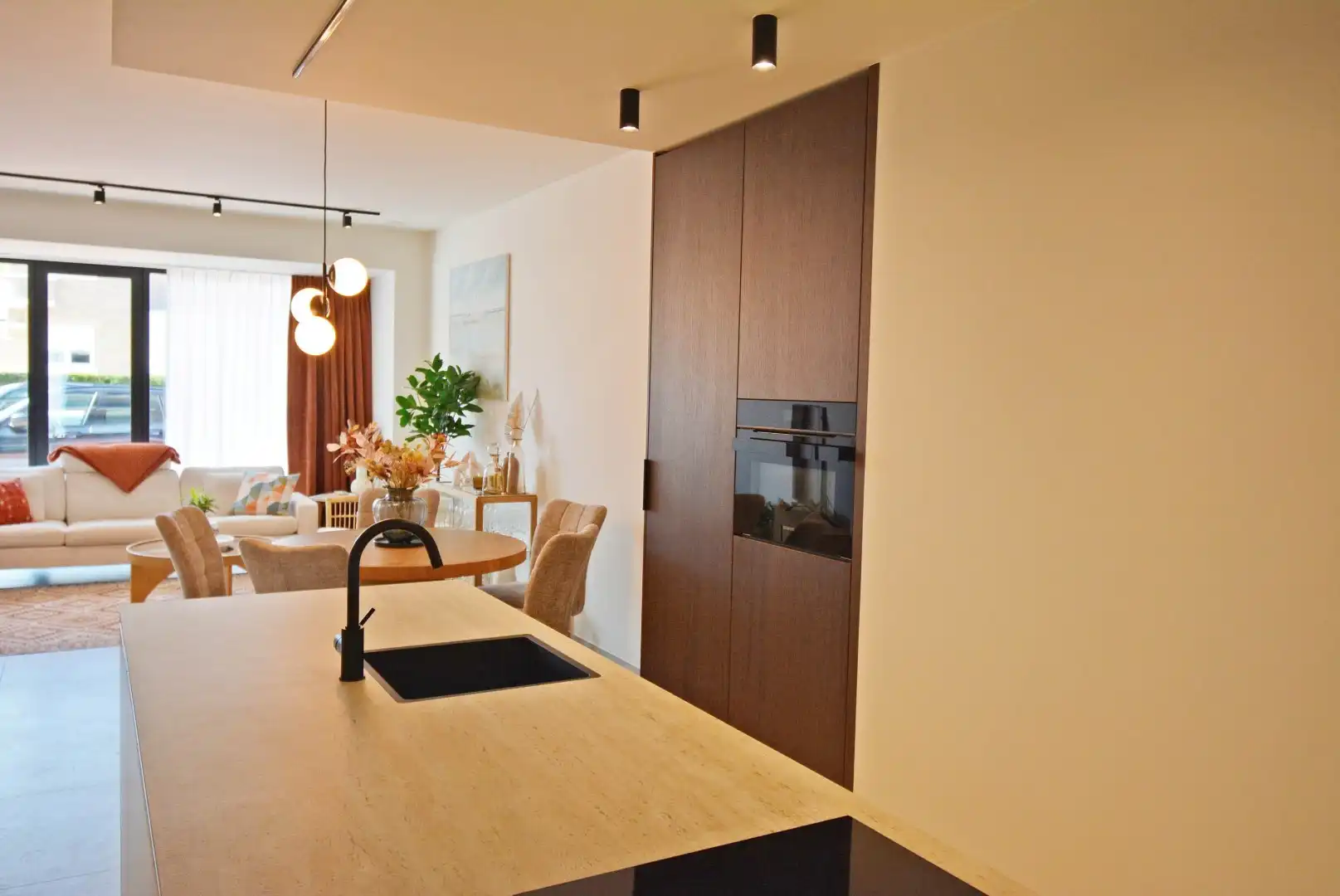 Appartement in het centrum van Knokke met eigen buitenruimte - eerste verhuur! foto 6