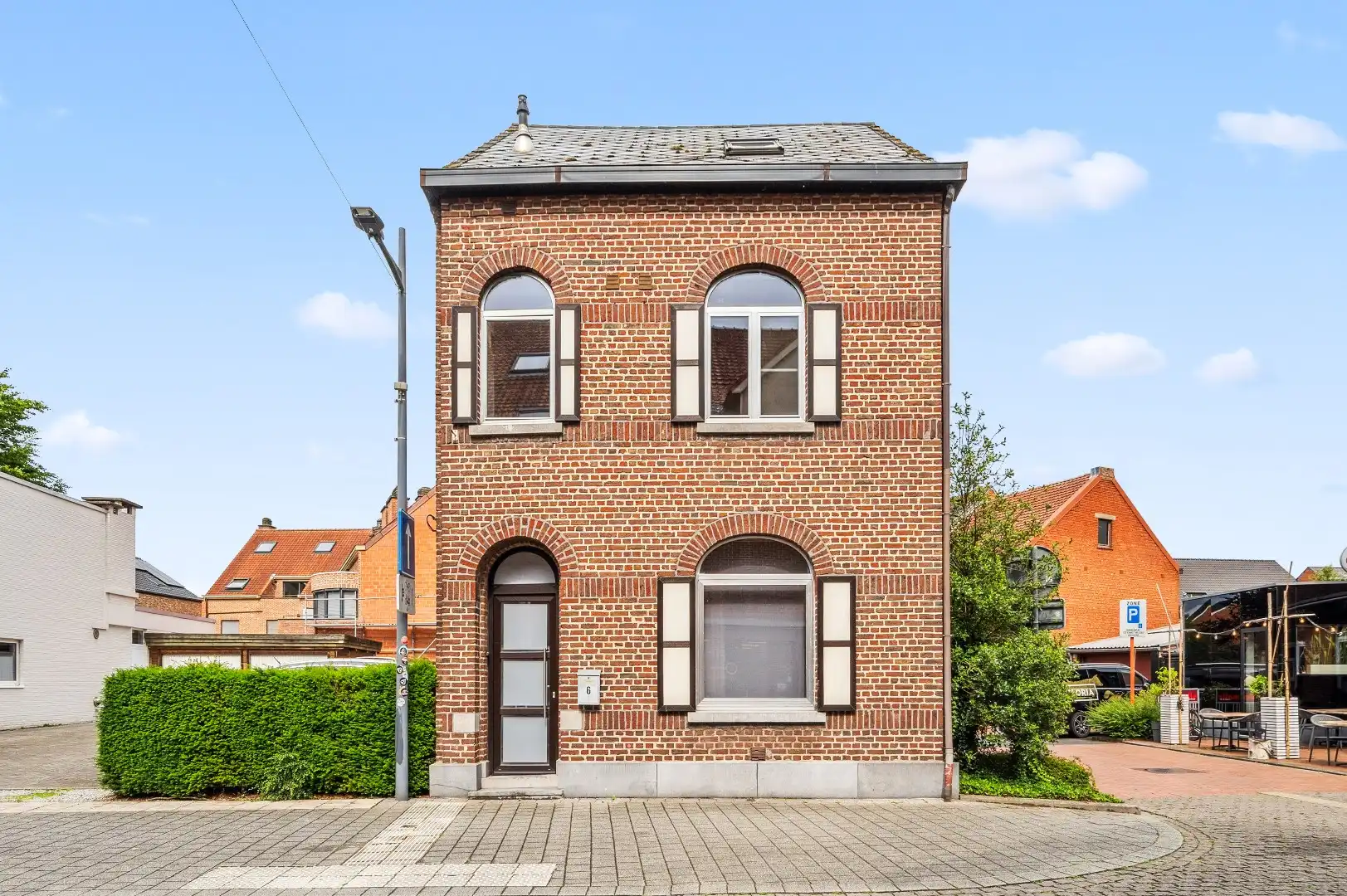 2 vergunde appartementen of 1 huis pal in centrum Herk-de-Stad foto 2