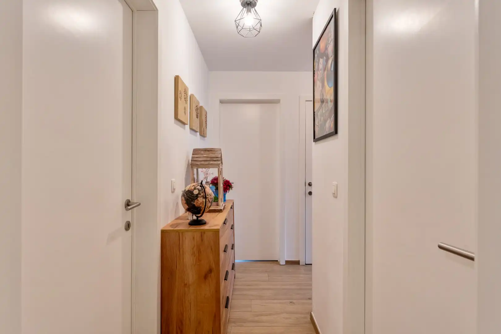 Recent, gelijkvloers appartement in een stijlvolle residentie mét ondergrondse parkeerplaats en kelderberging!  foto 6