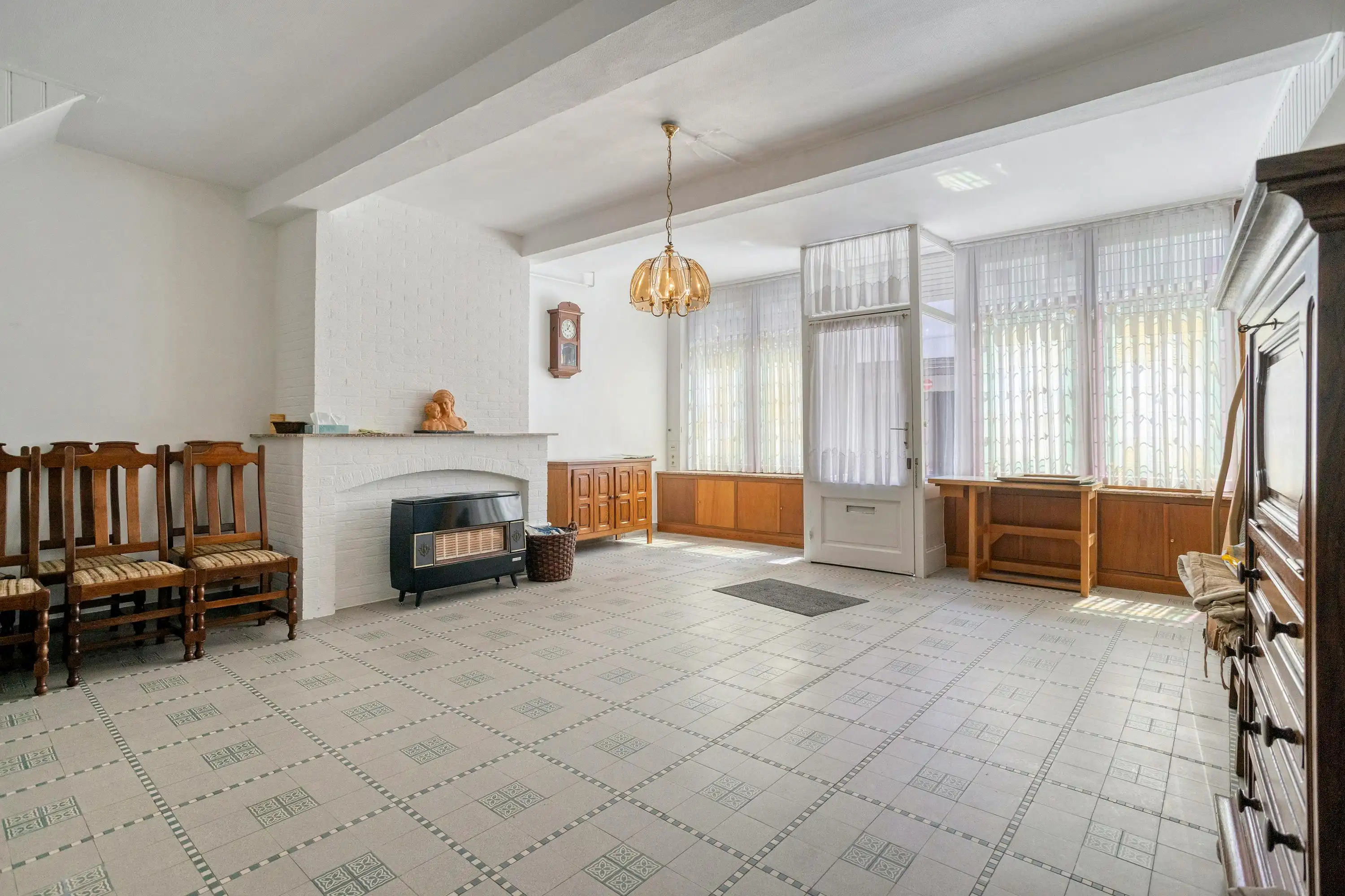 Hoofdfoto van de publicatie: Uniek historisch huis te koop in Brugge centrum