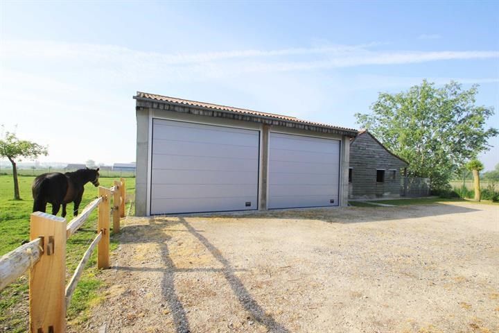 Hoeve in zeer goede staat op 1,22 Ha grond en stallen voor paarden foto 16