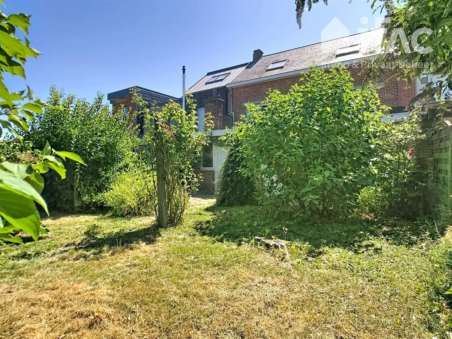 Huis met 6 slaapkamers en tuin foto 26