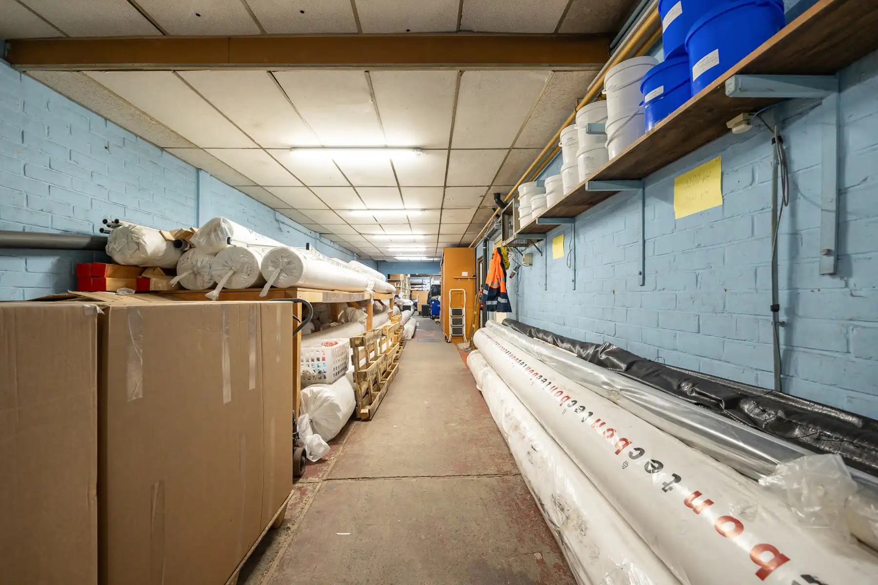 Kantoorgebouw met atelier op voll. bebouwd perceel van 528m² foto 5