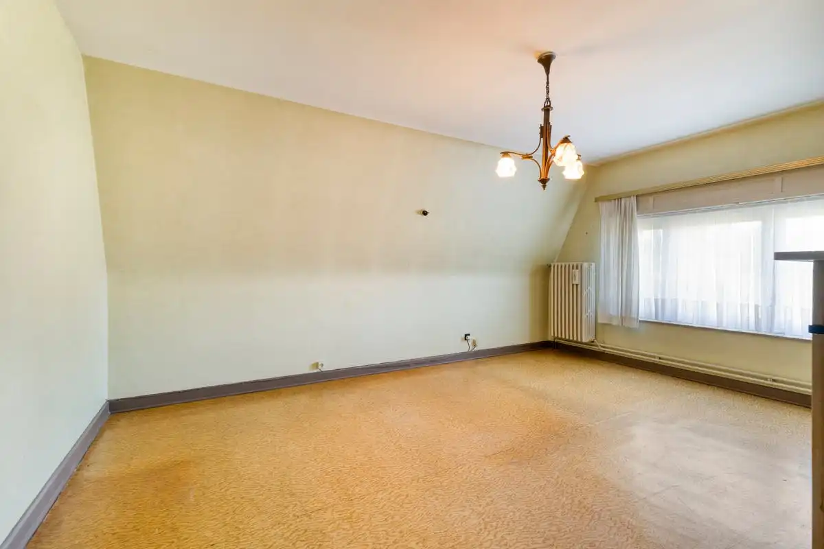 Karaktervolle gezinswoning op 1524m² te koop in Bissegem! foto 10