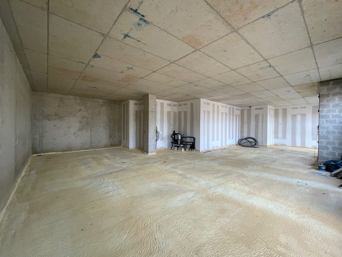 142m² Kantoor/praktijkruimte foto 6