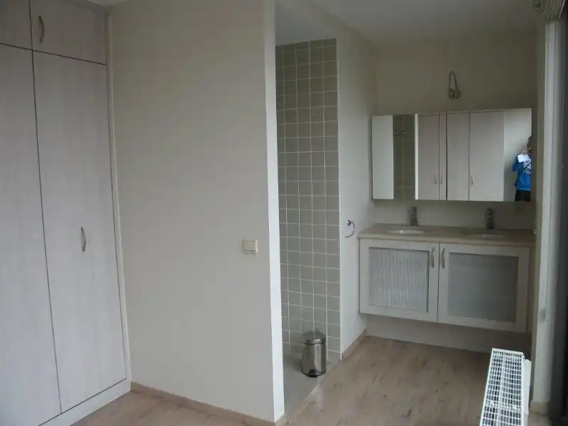Hoekappartement met zijdelings zicht op zee foto 3