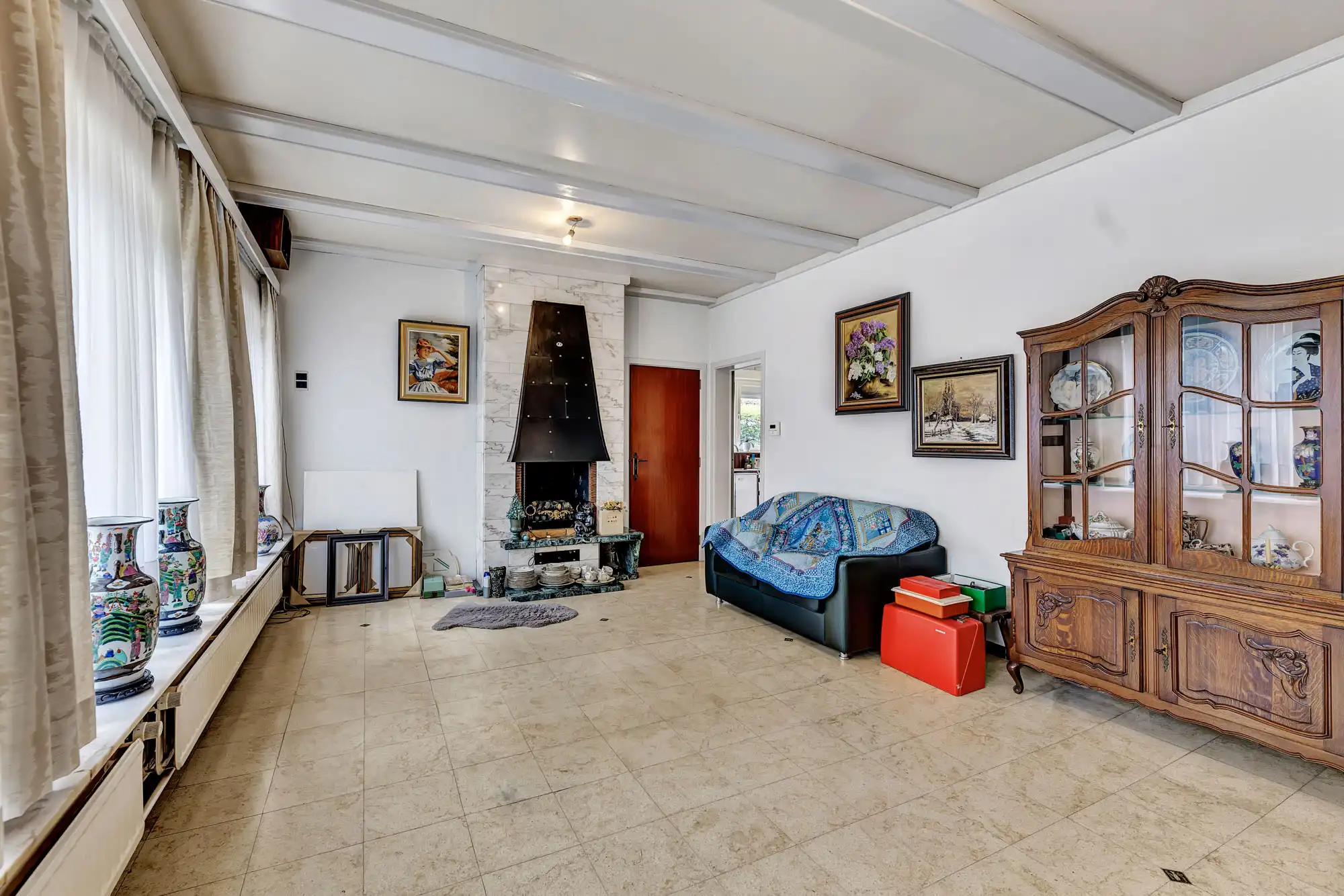 Te renoveren woning met extra entiteit en garage foto 5