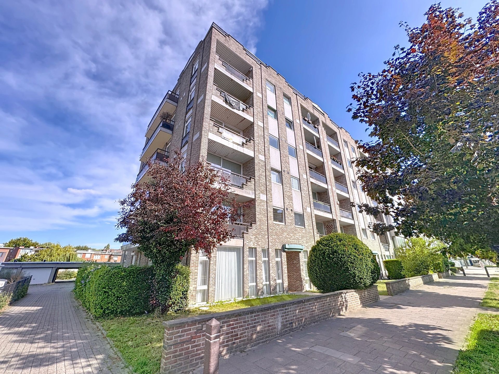 Appartement 3 slpk. met 2 terrassen, kelder en parking foto 16