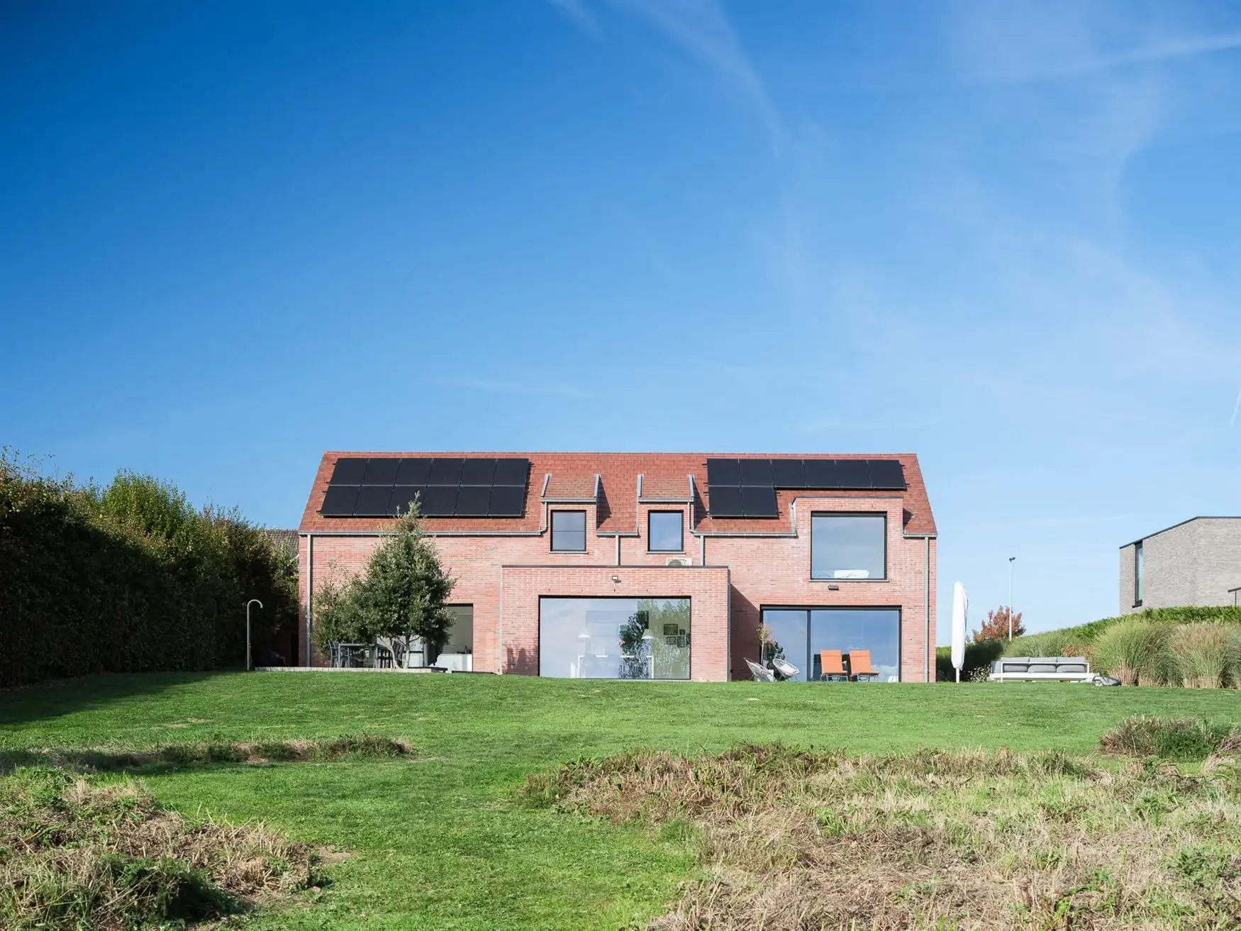 Ruime villa met weids uitzicht in Moregem foto 17