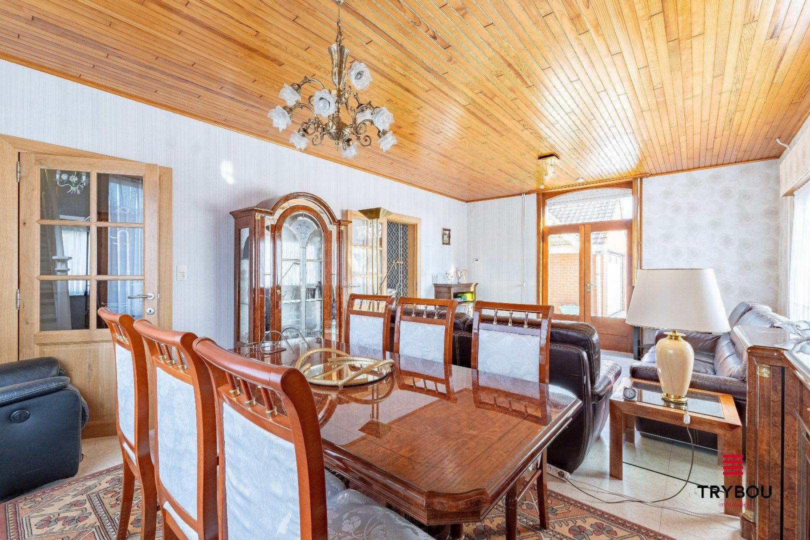 🏡 Ruime woning met potentieel op groot perceel in het centrum van Langemark foto 4