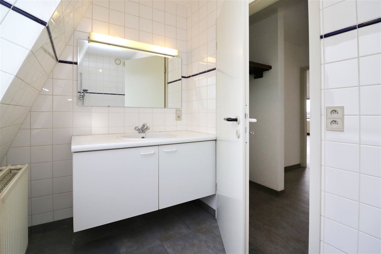 Appartement, twee slaapkamers, autostaanplaats in centrum foto 16
