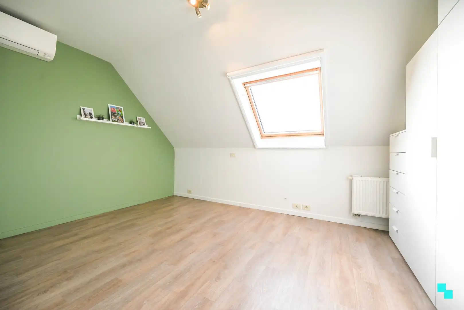 Riant, instapklaar appartement te Kortrijk foto 16