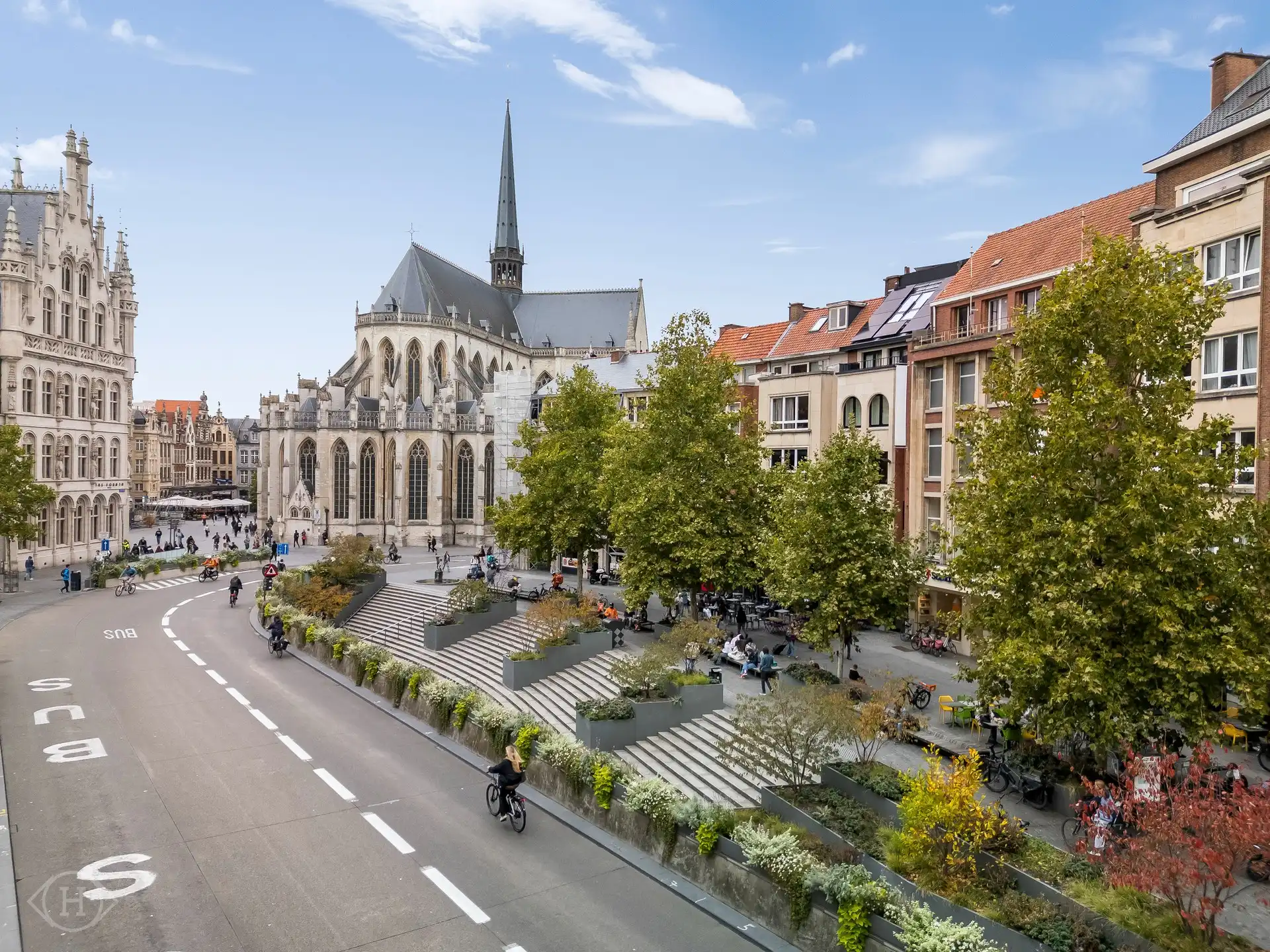 Karaktervol studentenhuis met 9 verhuurde entiteiten foto 31