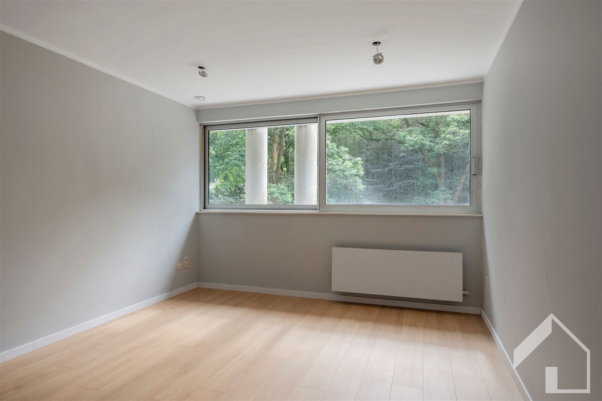 Villa met zwembad in het groen foto 15