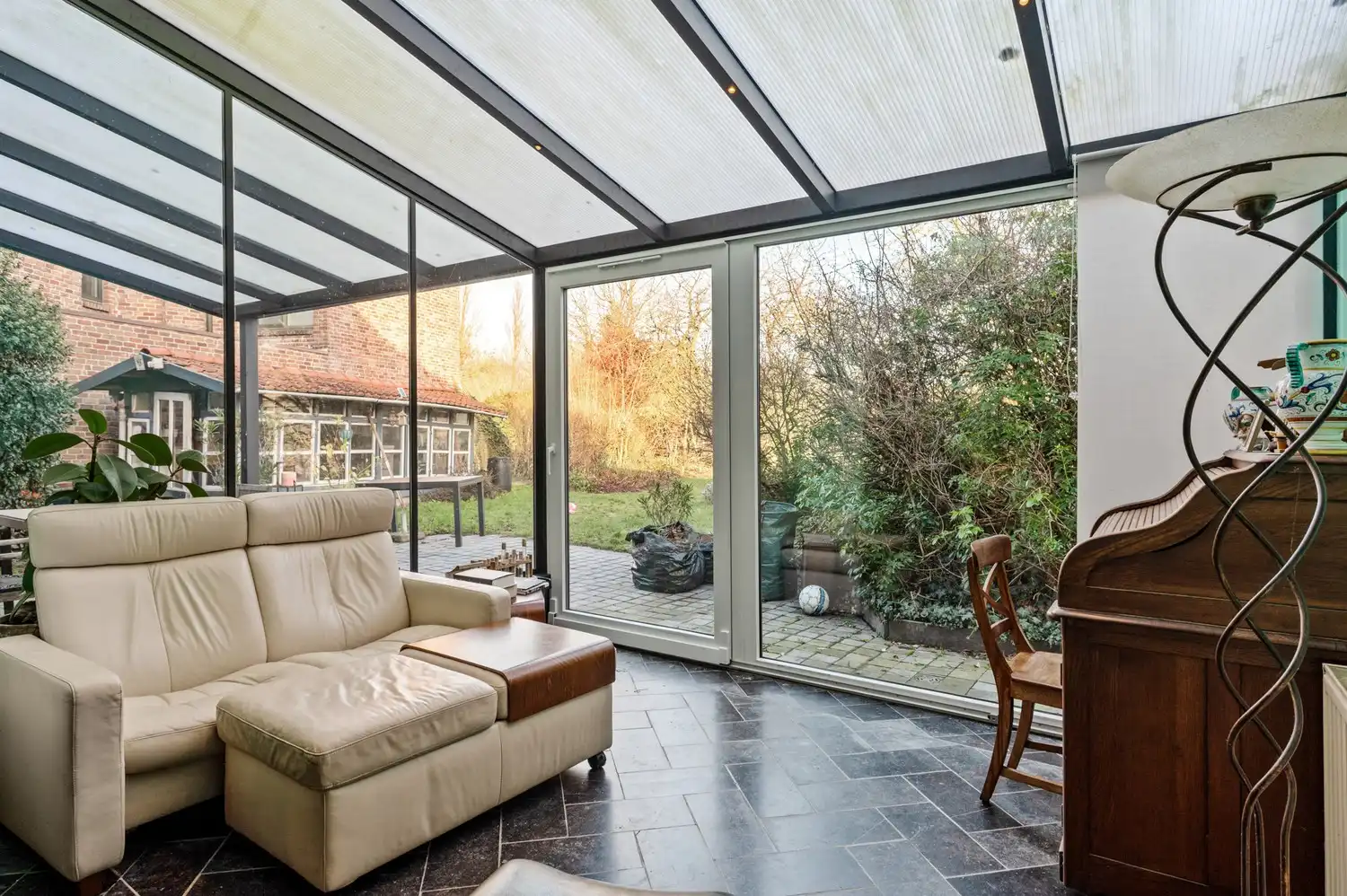 Charmante woning met ruime tuin op topligging in Borsbeek! foto 16