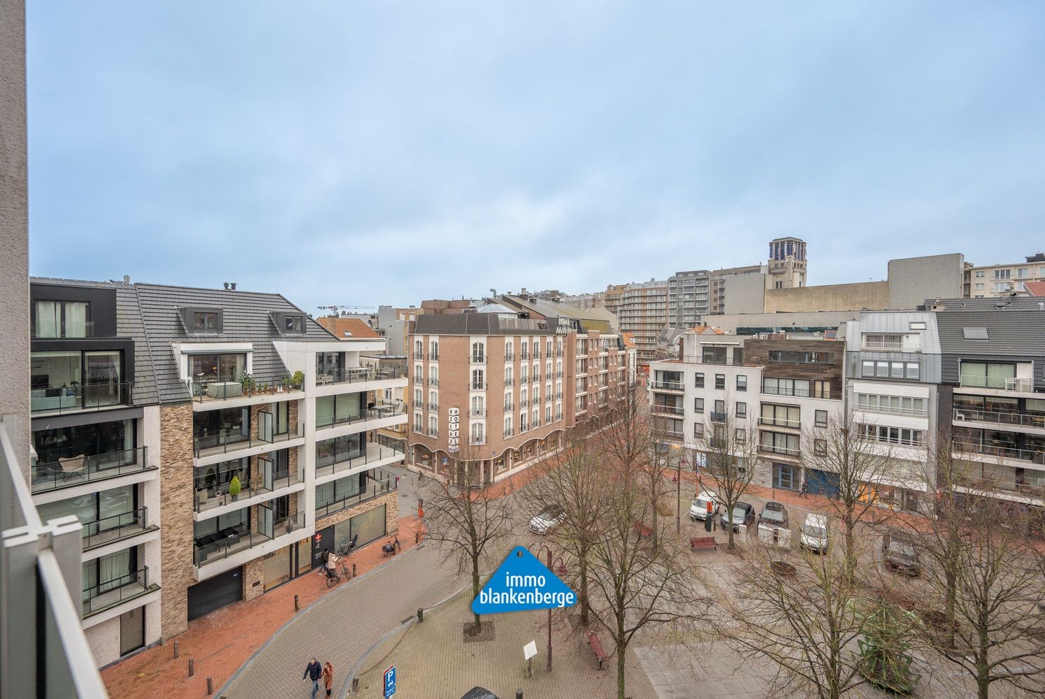 Lichtrijk hoekappartement met open zicht in het centrum van Blankenberge foto 21