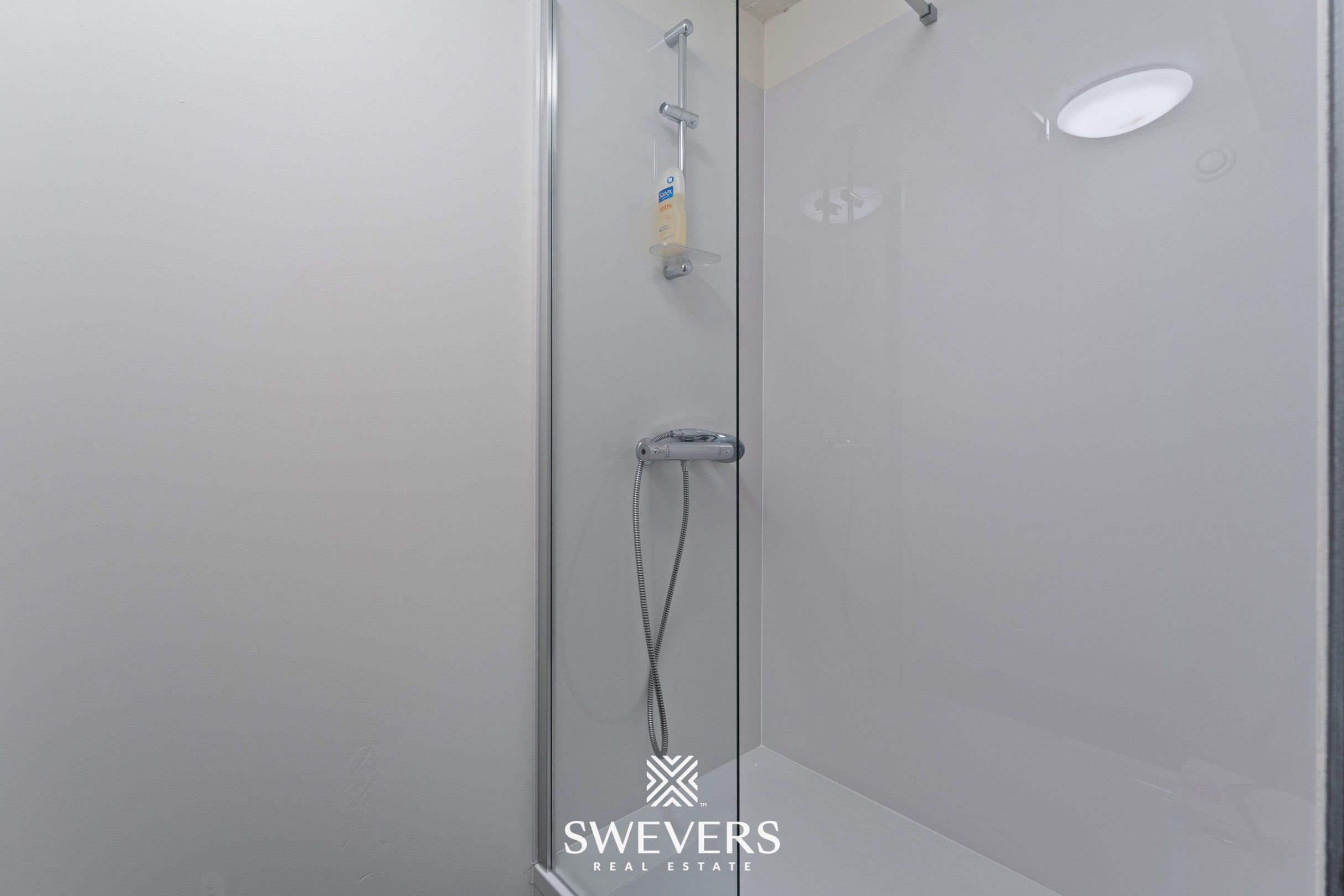 Instapklare trendy kantoren ( 412 m2 ) incl. parking op toplocatie centrum Hasselt foto 24