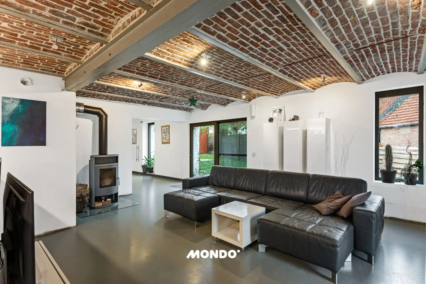 Ruime gezinswoning (5SLK) Meise: met Poolhouse, zwembad en 60m² Opslag/Garage. foto {{pictureIndex}}