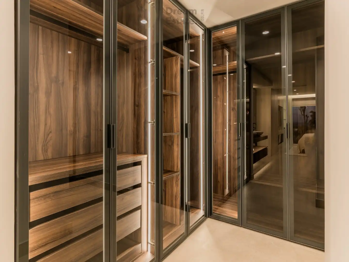 EERSTE LIJN: Volledig gerenoveerd appartement op de eerste lijn met spectaculaire uitzichten!&nbsp; foto 21