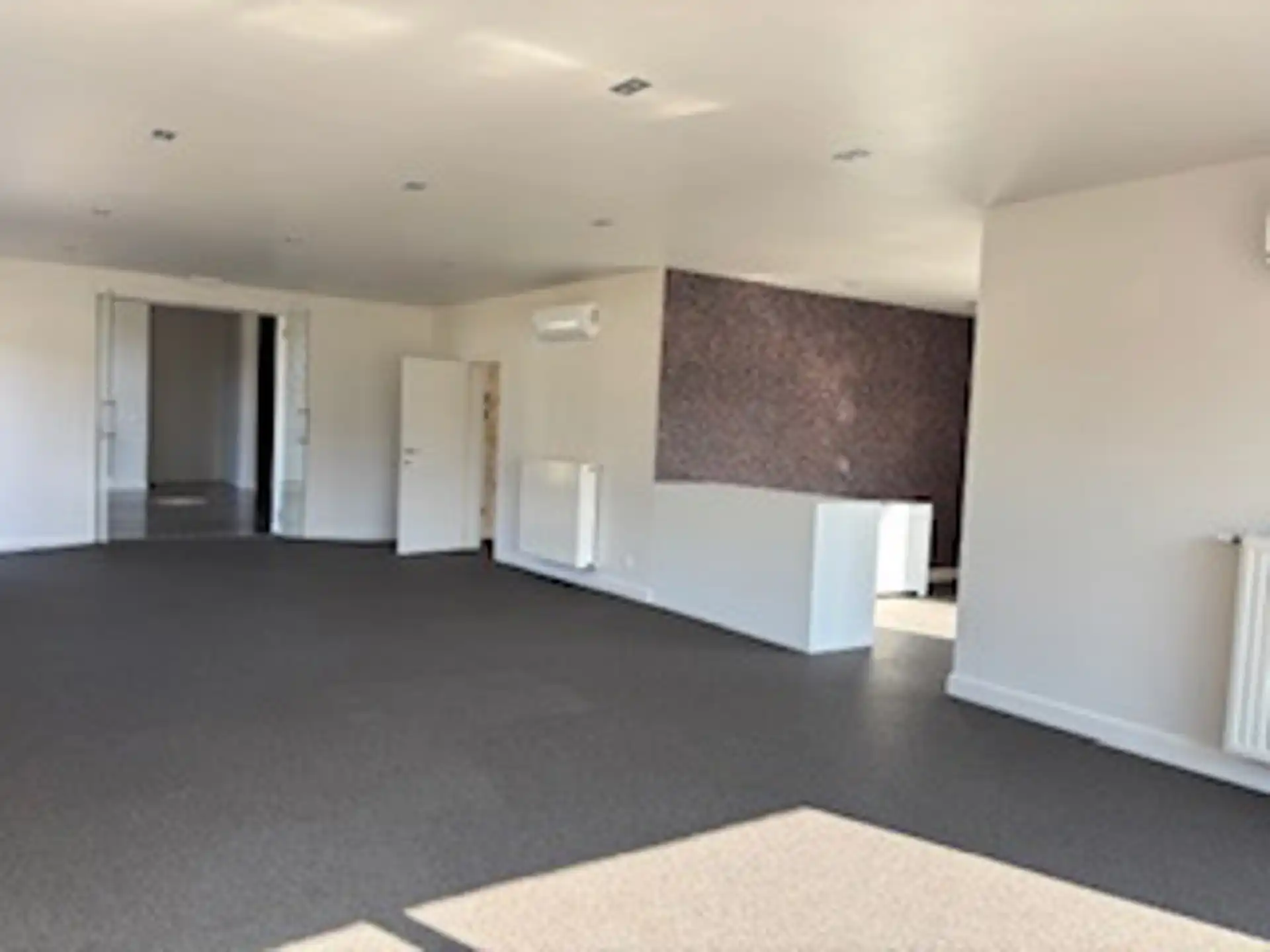 Commercieel te huur foto 11
