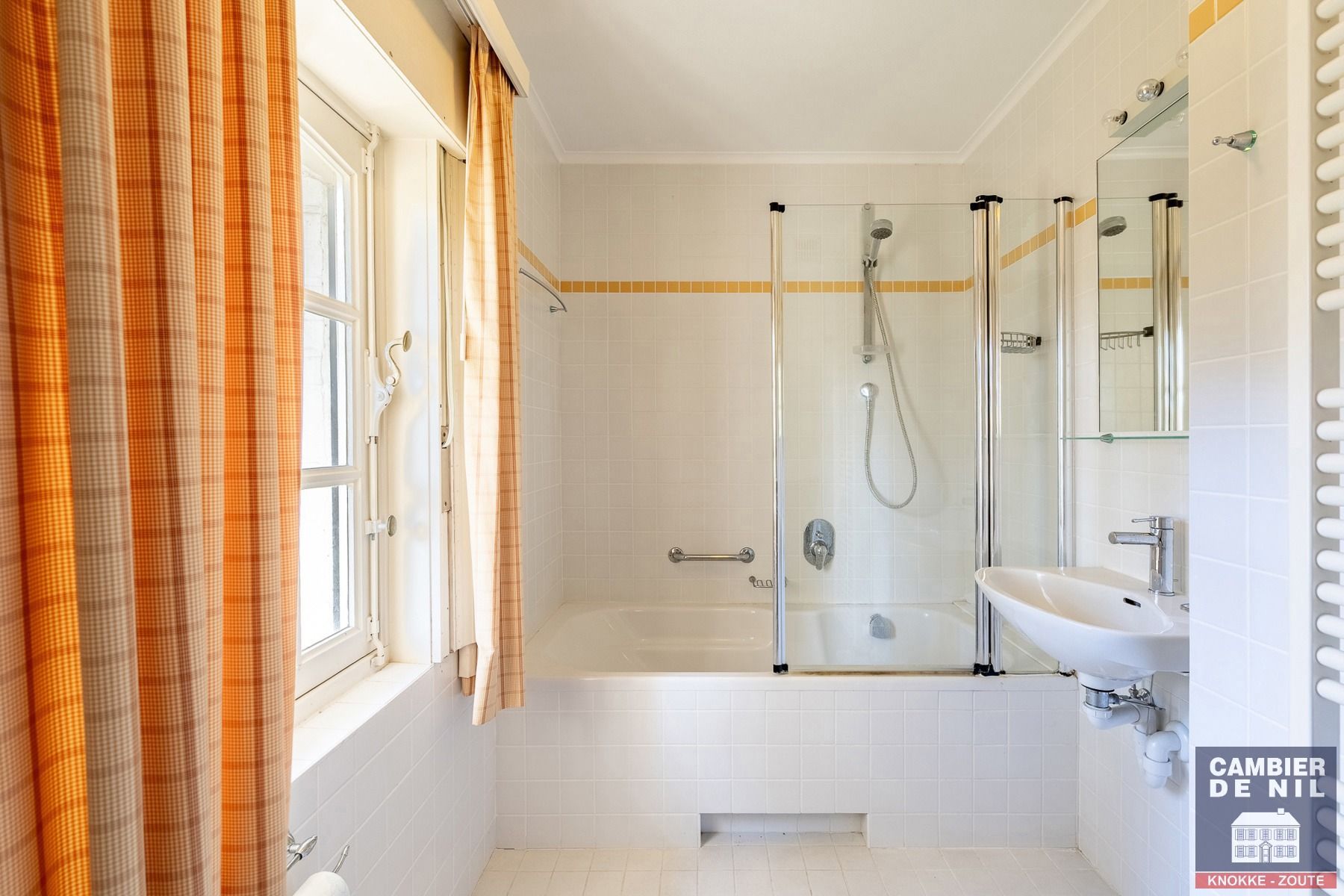 Charmante, ongemeubelde, vrijstaande villa in 2de lijn  in het zoute Zoute nabij de zee & tennis foto 17