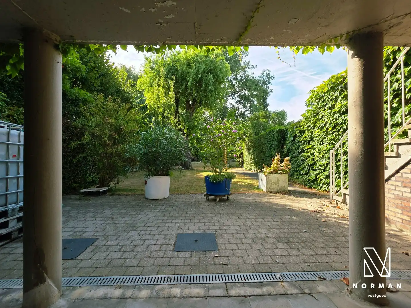Ruime woning met mooie tuin in rustige straat in Beveren-Leie foto 19