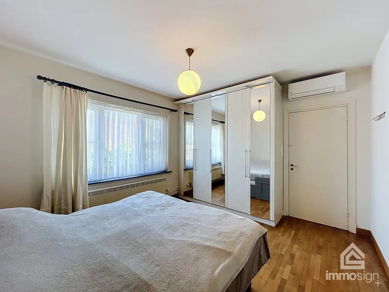Ruim triplex appartement met vier slaapkamers in hartje Bocholt! foto 13