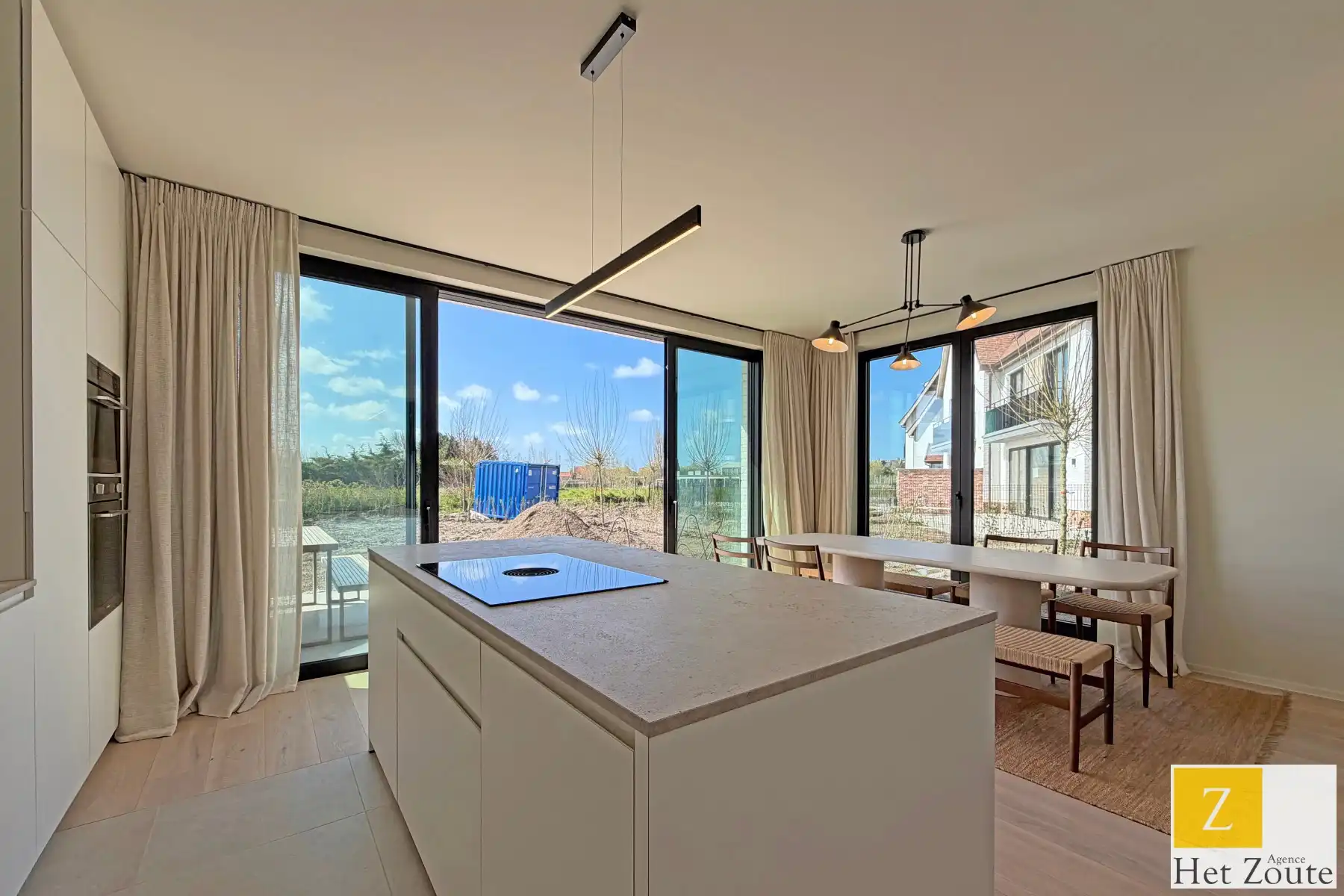 Charmante hoekvilla in Zoute Schorre foto {{pictureIndex}}