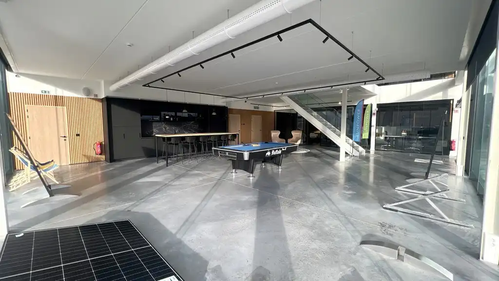 High-end bedrijfspand te huur op bedrijventerrein E17/4 in Lokeren foto 4