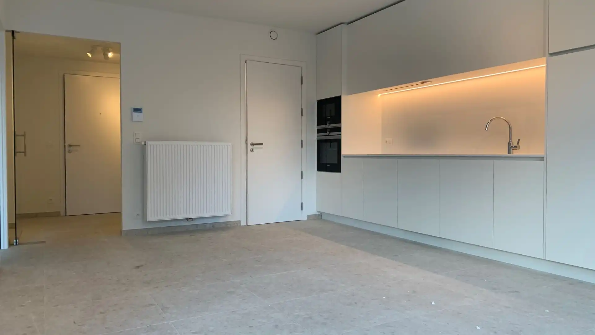 Nieuwbouw appartement + parking en berging te huur foto 4