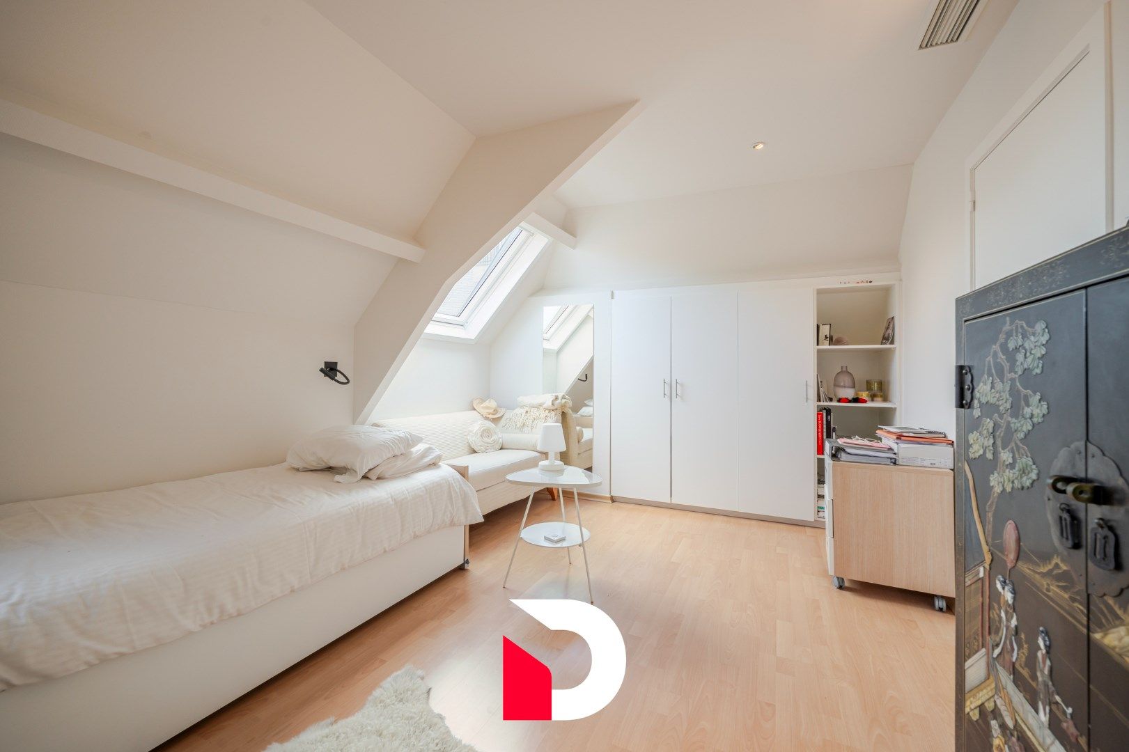 Schitterende woning (met praktijkmogelijkheid) op ideale uitvalsbasis te Sint-Andries foto 21