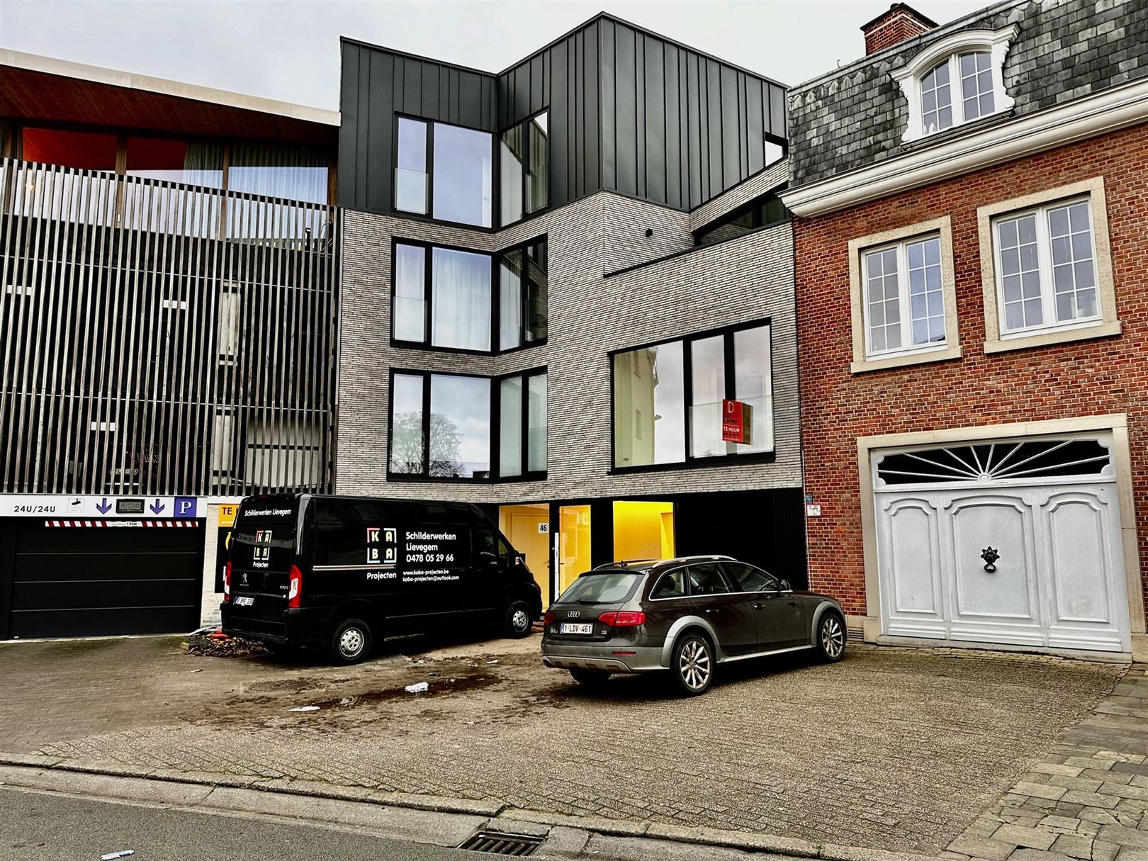 Volledig vernieuwd appartement te huur foto {{pictureIndex}}