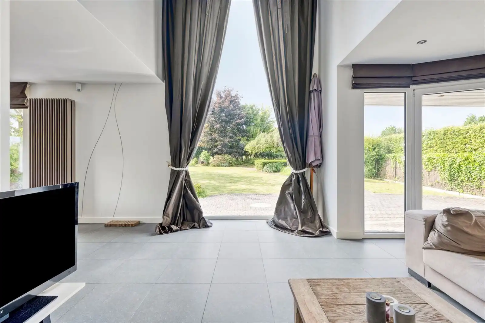 Ruime villa te huur op rustige locatie foto 8