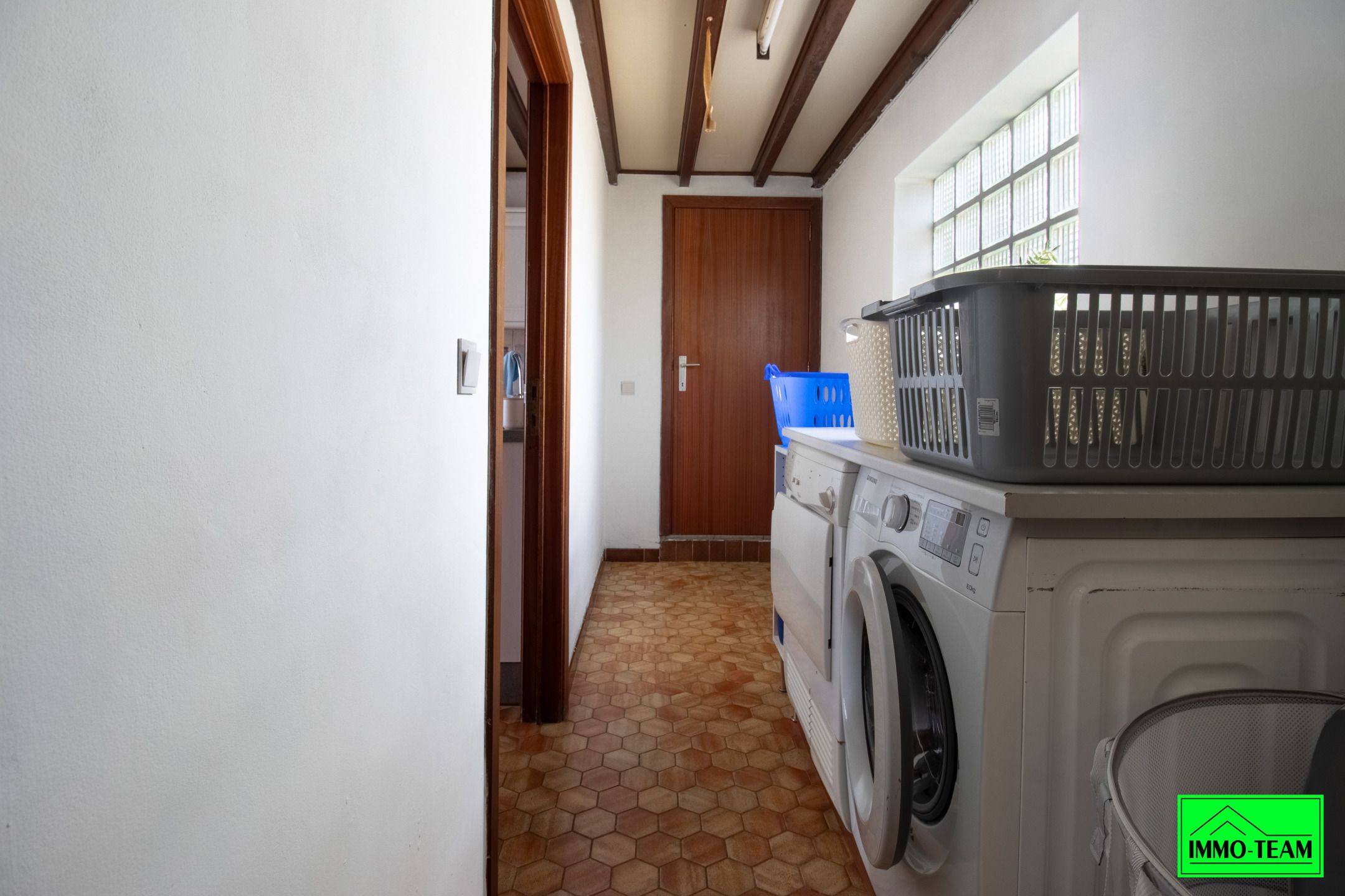 Ruime, instapklare woning met 4 slaapkamers foto 10