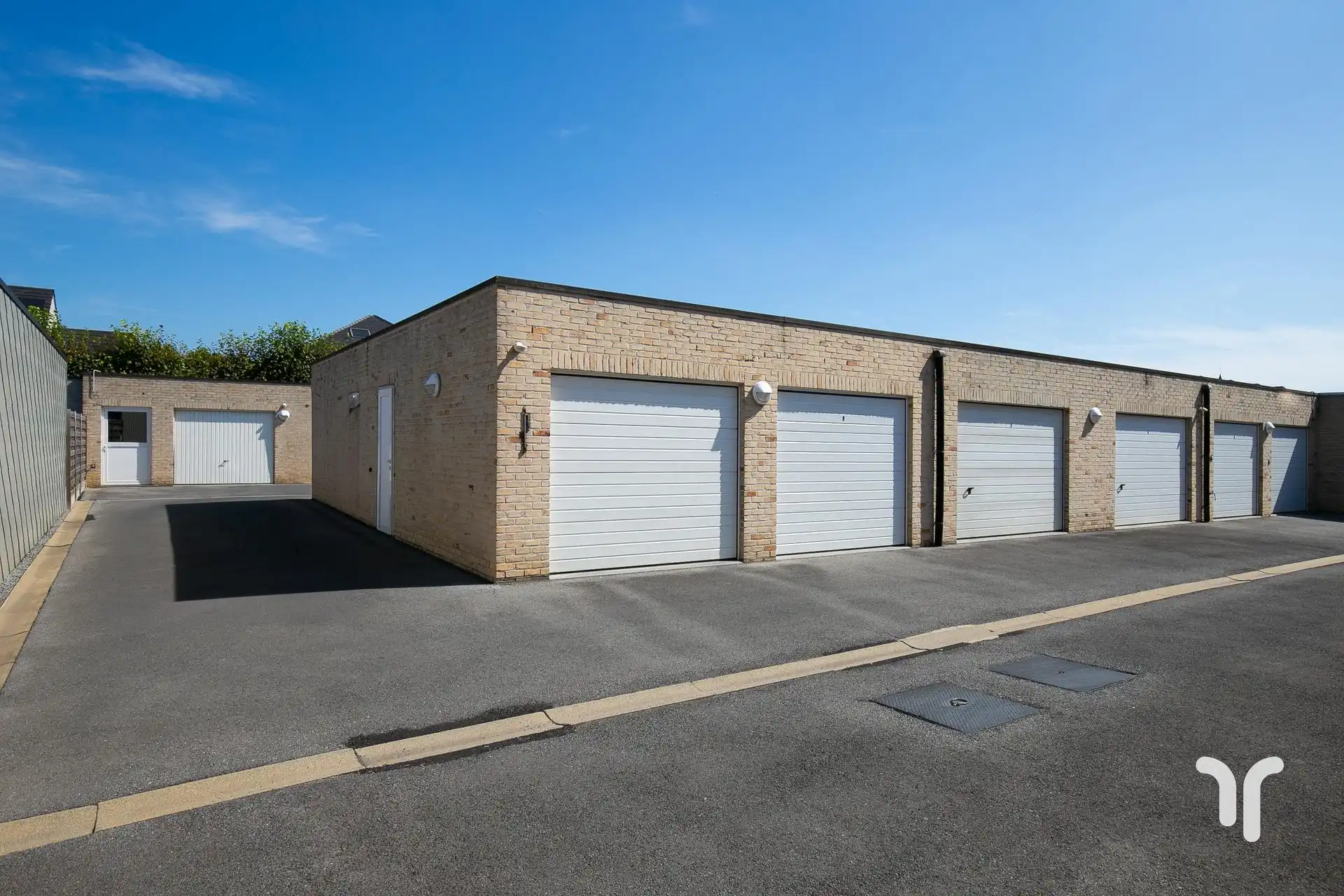 Garage te koop Oostendestraat 135 - 8820 TORHOUT