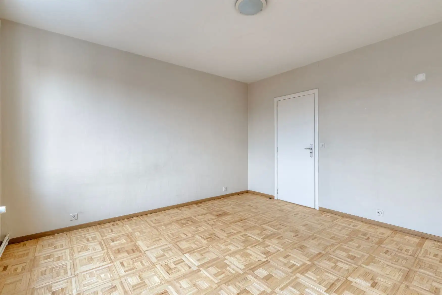 Lichtrijk appartement op gegeerde locatie foto 8