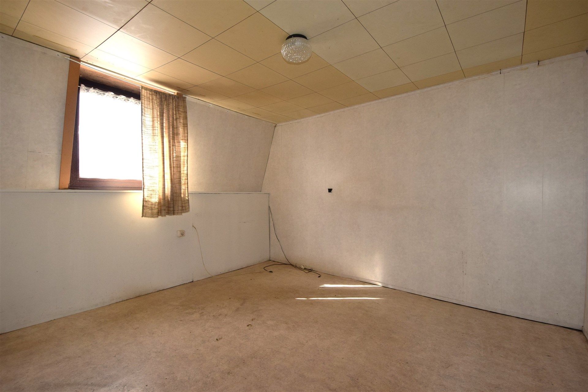 Ruime renovatiewoning met 3-4 slaapkamers en aangename tuin (270m²) foto 11