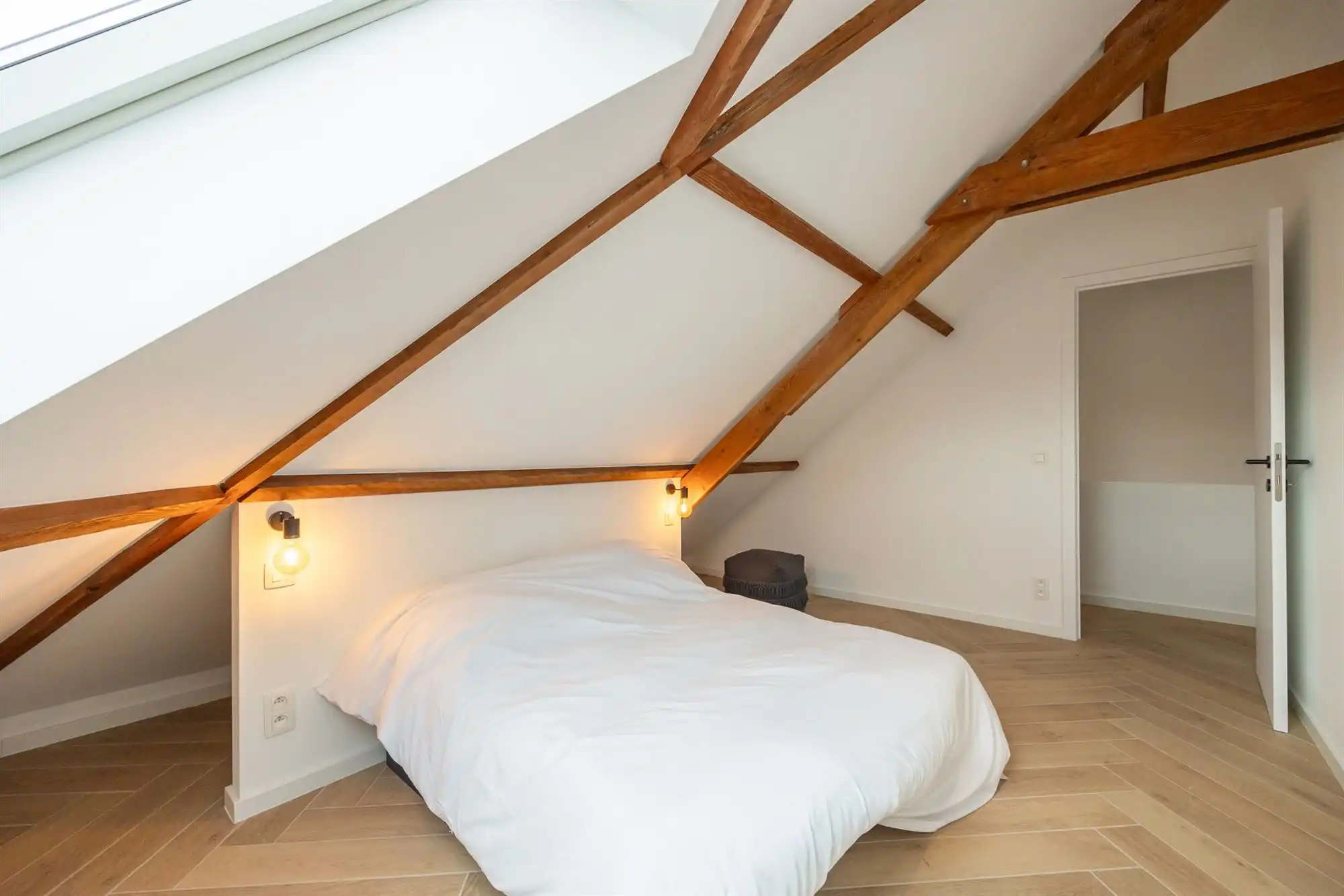 Gezinswoning woning met drie slaapkamers en tuin foto 13