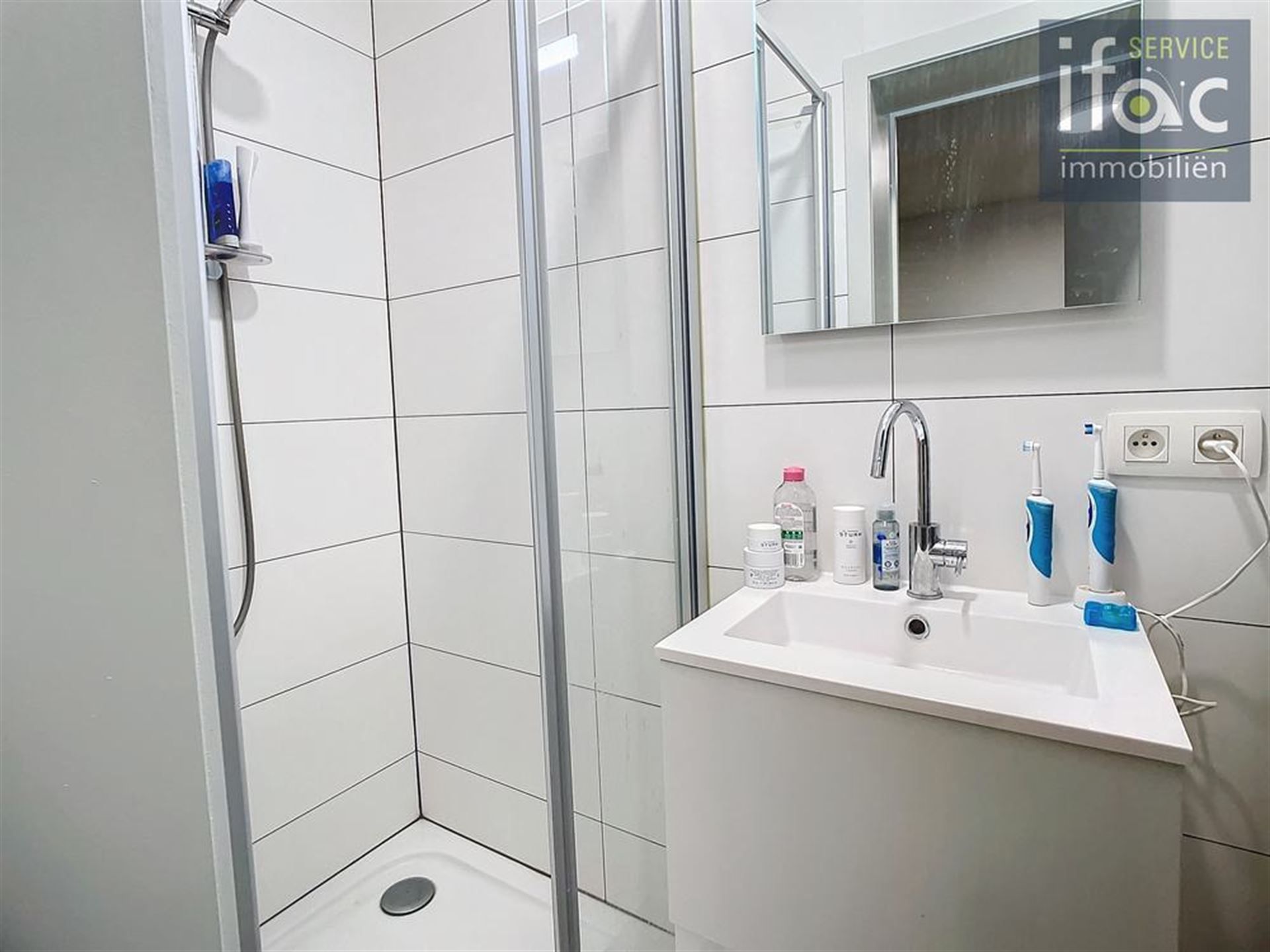 Opbrengsteigendom - Luxe studentenkamers en studio foto 12