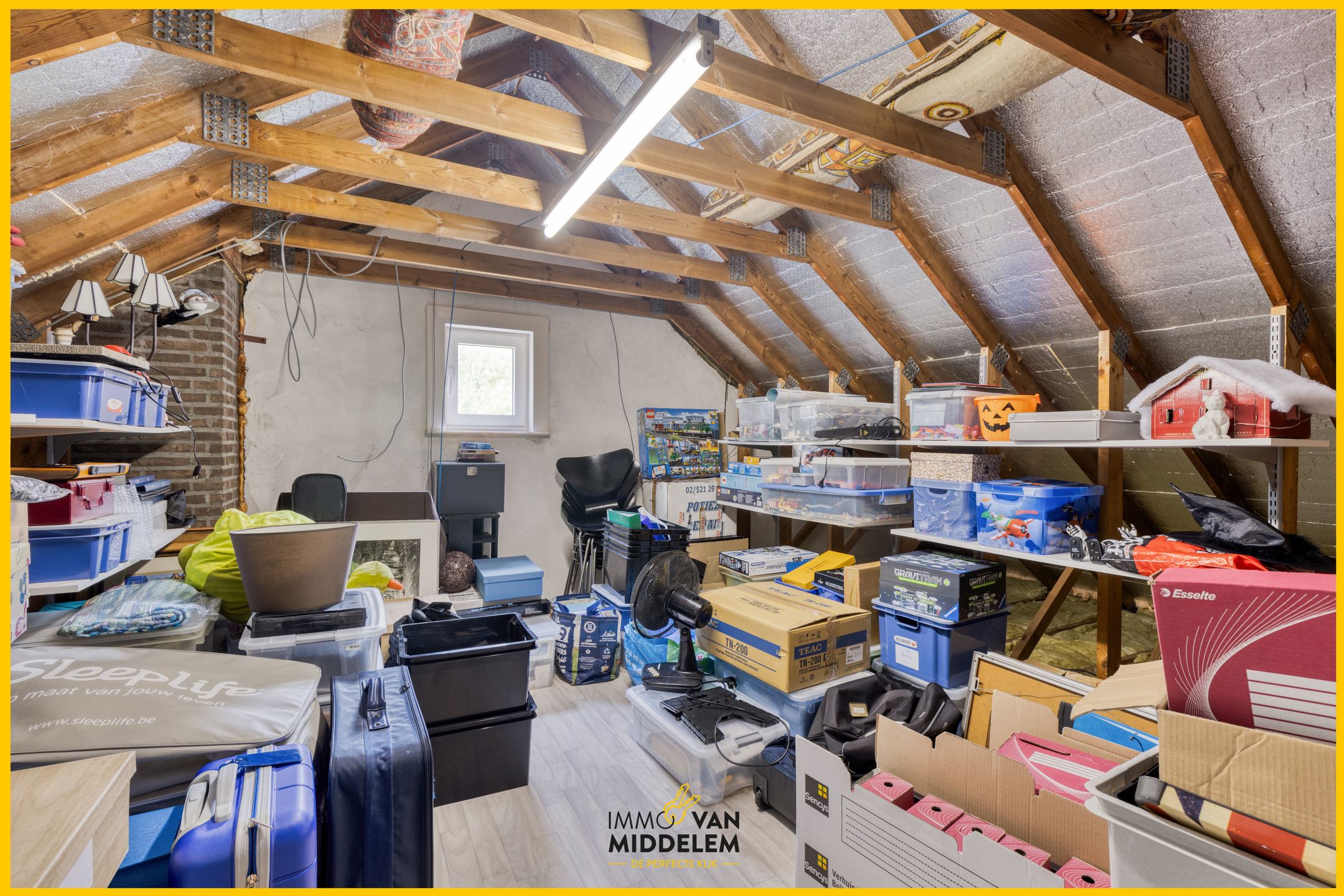 INSTAPKLARE WONING MET 3 KAMERS, BUREAU, TUIN EN GARAGE foto 15