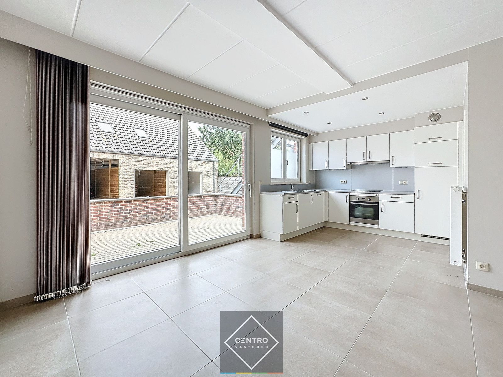 Ruime ENERGIEZUINIGE woning met 2 slpks én met DUBBELE garage! foto 5