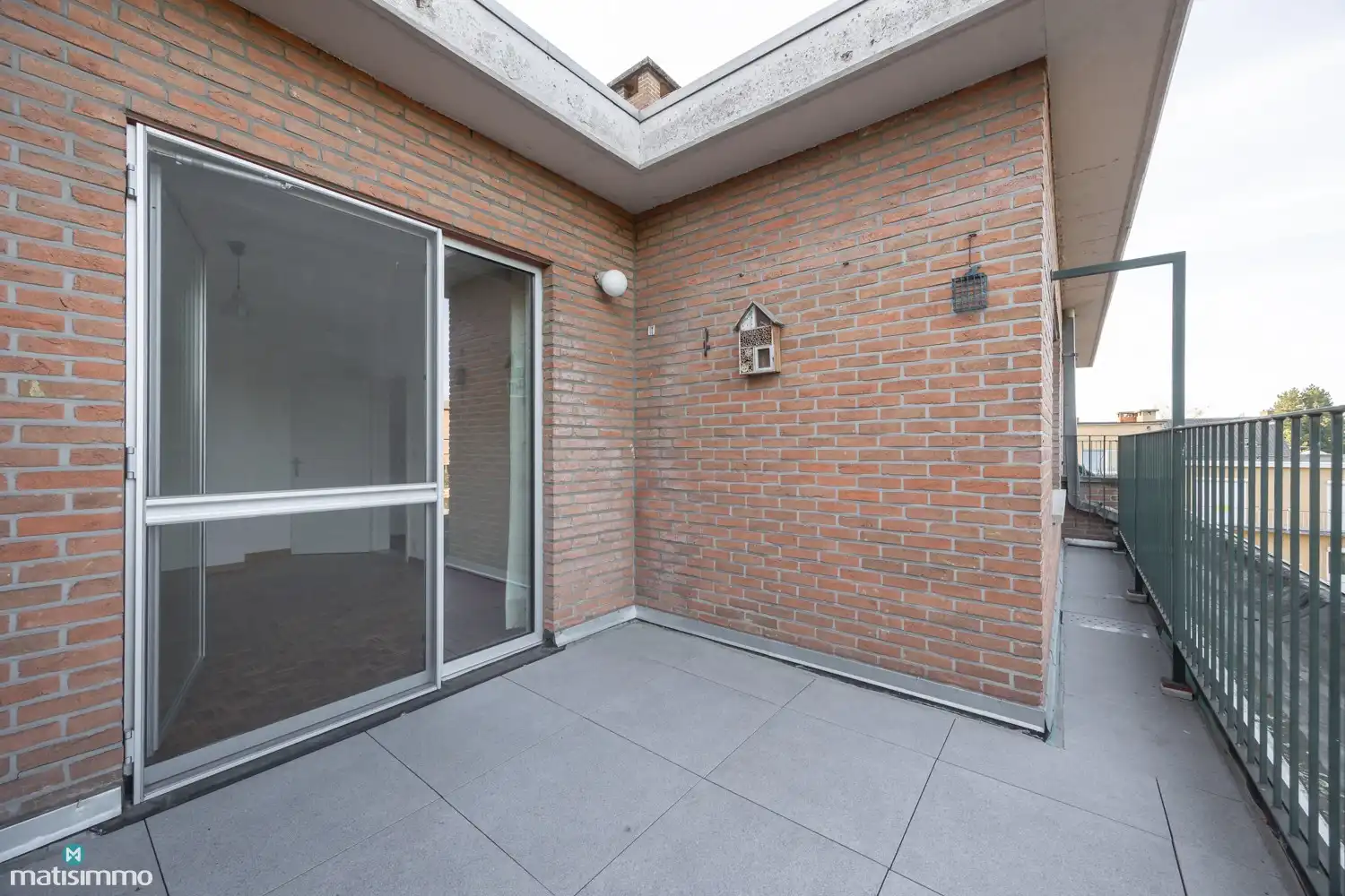 VERZORGD APPARTEMENT MET 2 SLAAPKAMERS, TERRAS EN AUTOSTAANPLAATS NABIJ HET CENTRUM VAN BILZEN foto 17