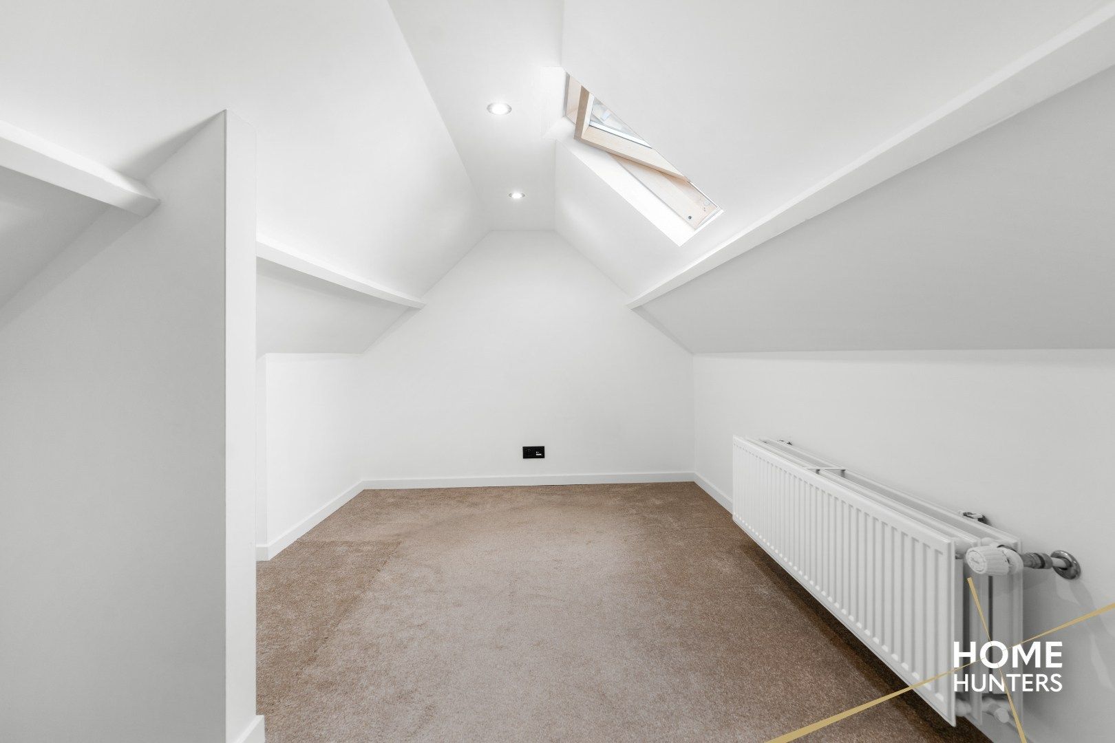 Gerenoveerde woning met 3 slaapkamers, zonnige tuin en een garage foto 17