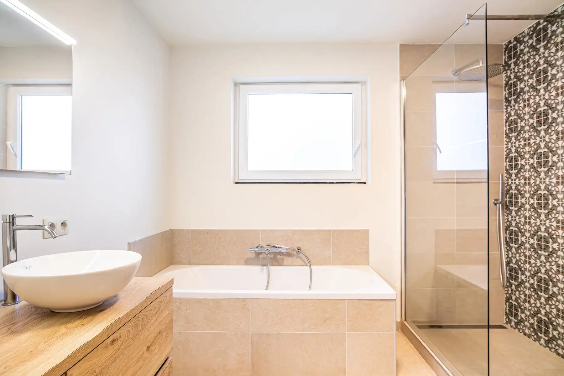 Instapklare, brede woning met uniek groen uitzicht foto 22